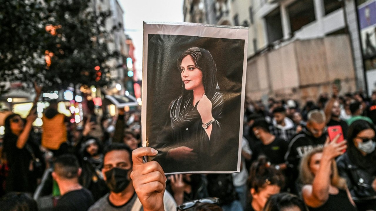 Mahsa Amini posthum mit Sacharow-Preis geehrt