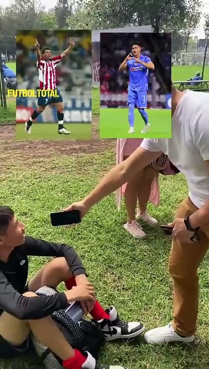 Por un balón adivina a los dos jugadores