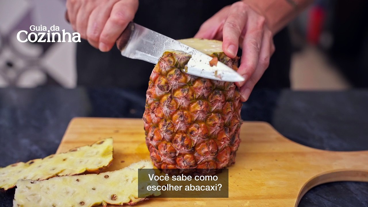 Como escolher abacaxi no ponto certo