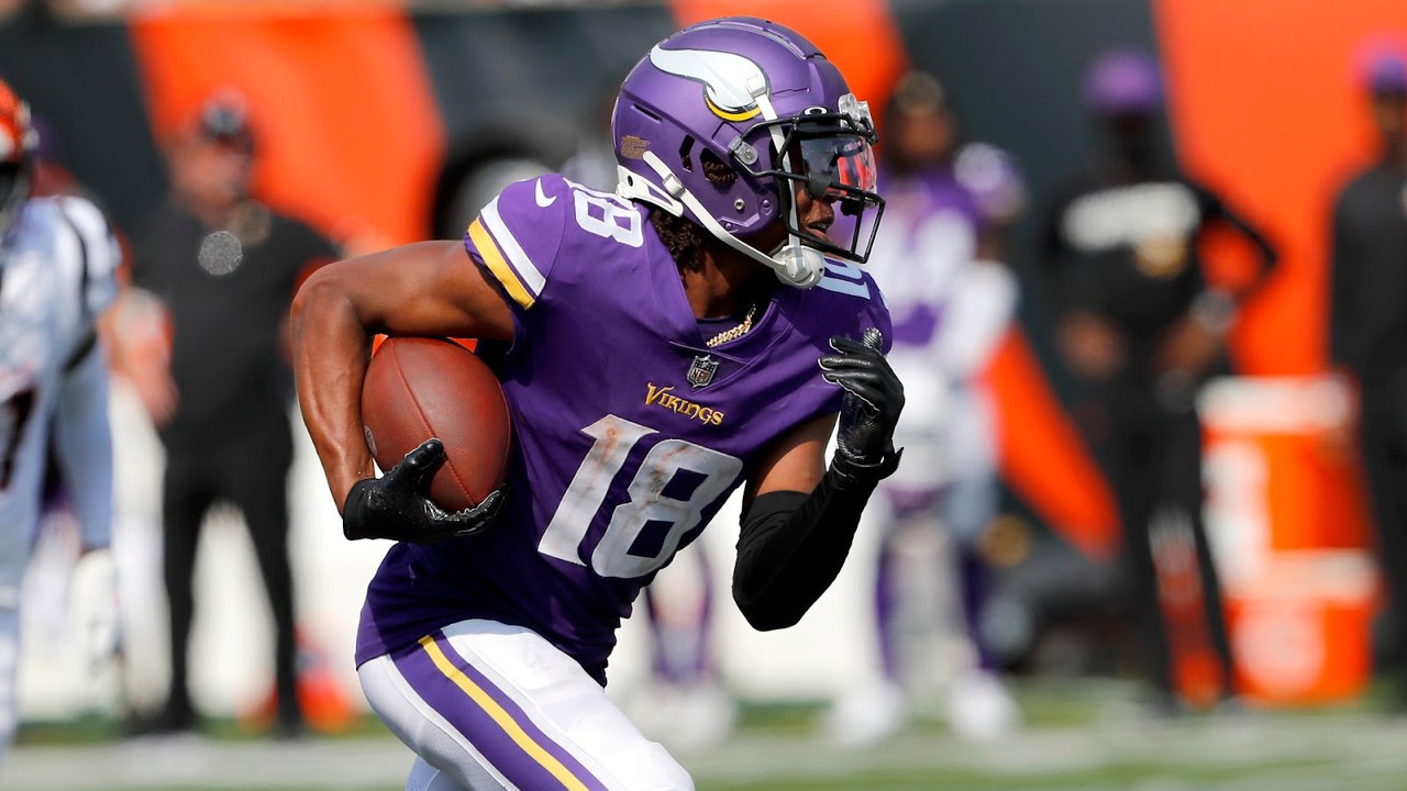 Vikings' Justin Jefferson Suffers Chest Injury - Update on Status