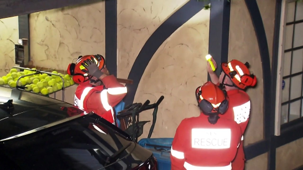 Unusual wild weather causes damage around Adelaide