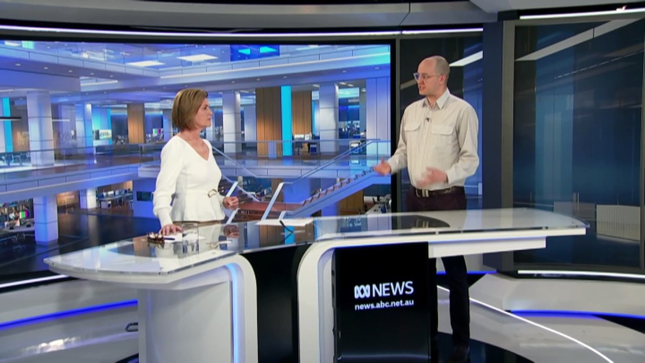 Infrastructure advisory agency says Australia face workers and materials shortfall