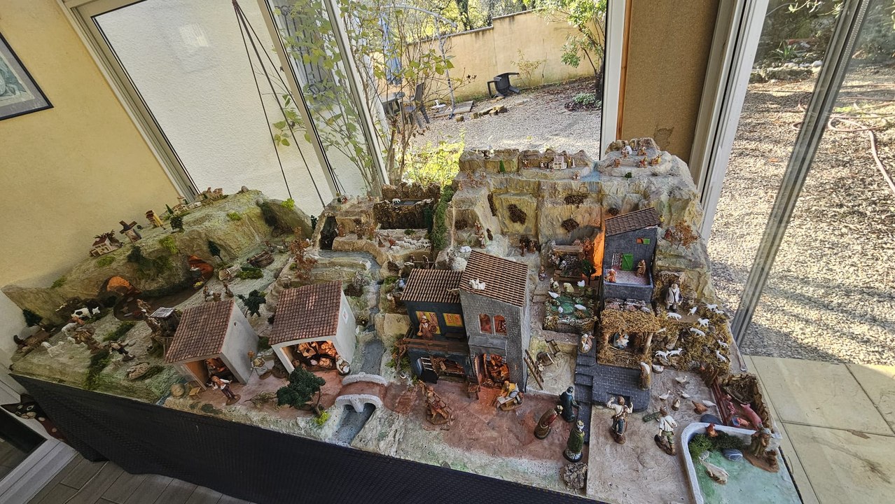 Gare-toi là - la crèche d'inspiration napolitaine de Christian Luce