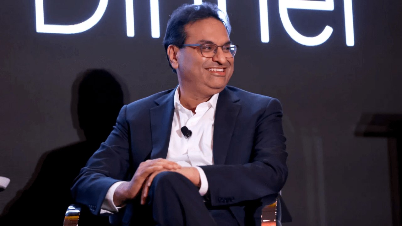 Starbucks new CEO reveals his favorite coffee order