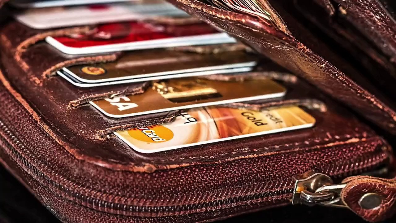 Knowing What and What Not To Charge On Your Credit Card Is Very Important