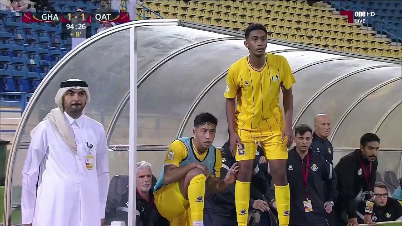 Yacine Brahimi buteur