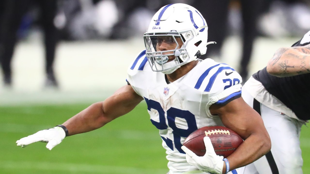 Colts Backfield & Defense: Updates on Taylor, Leonard