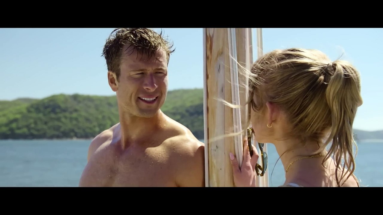 Anyone but you  – Official Trailer