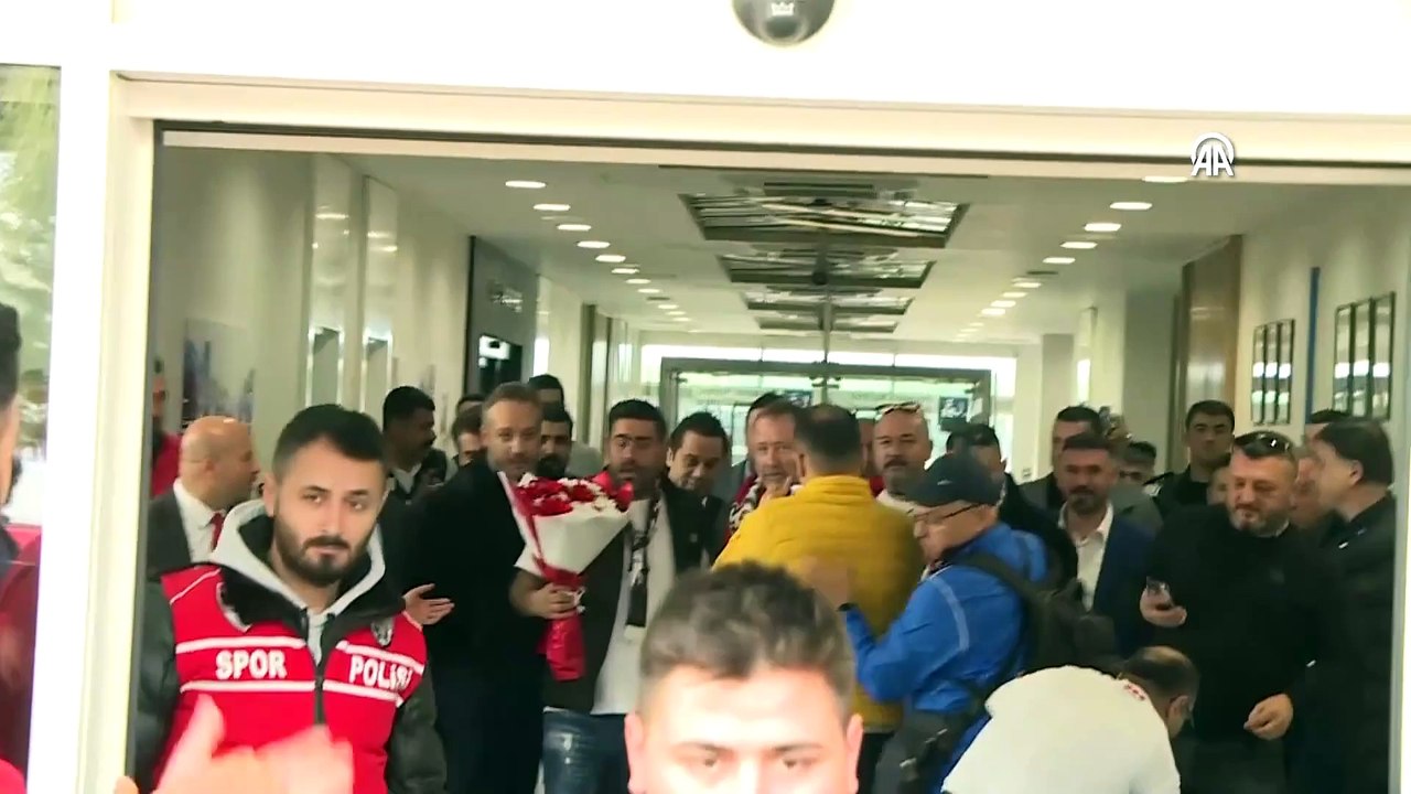 Sergen Yalçın, Antalya'ya geldi.