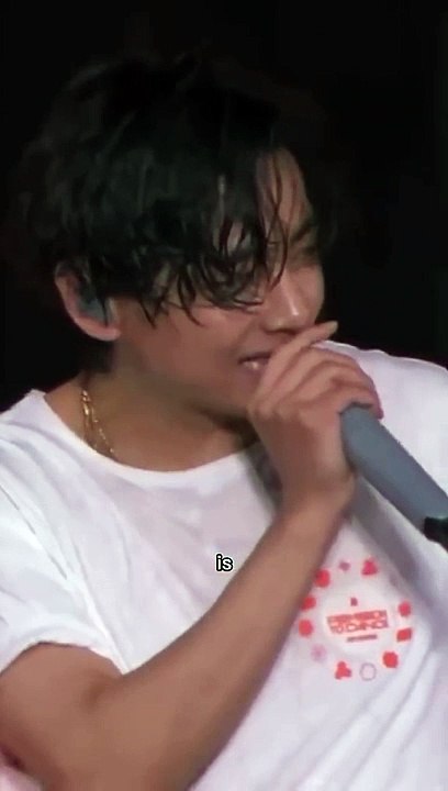 BTS V speaking ENGLISH on STAGE