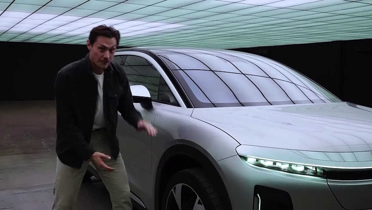 2025 Lucid Gravity: Luxurious Electric SUV for under $80,000?