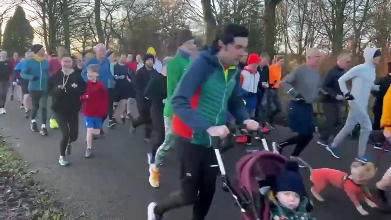 Huge turnout for first parkrun of 2024 at Roundhay Park in Leeds