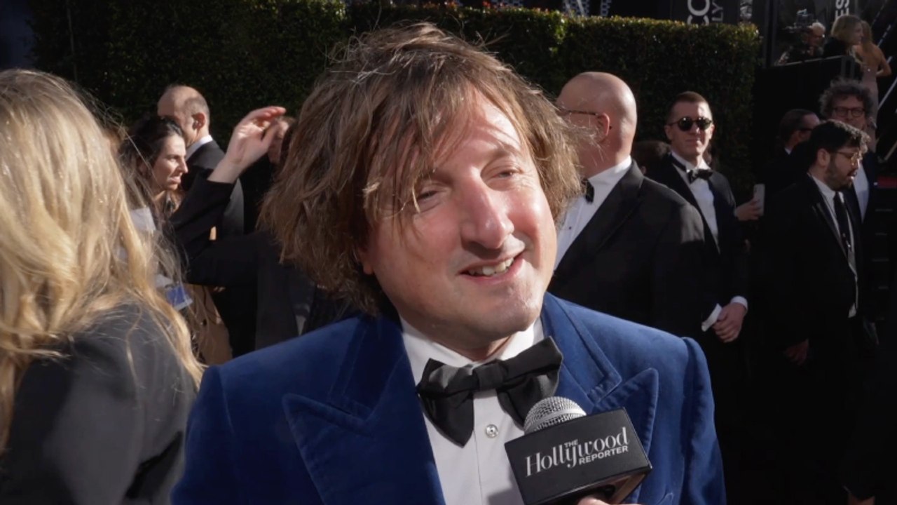 Daniel Pemberton on Making 'Spider-Man: Into the Spider-Verse' Music "Groundbreaking" | THR Video