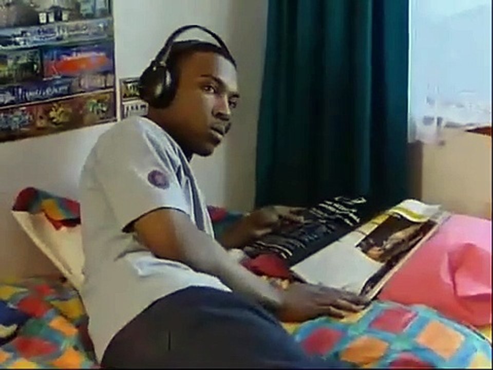 The Bill S17E46 Lick of Paint