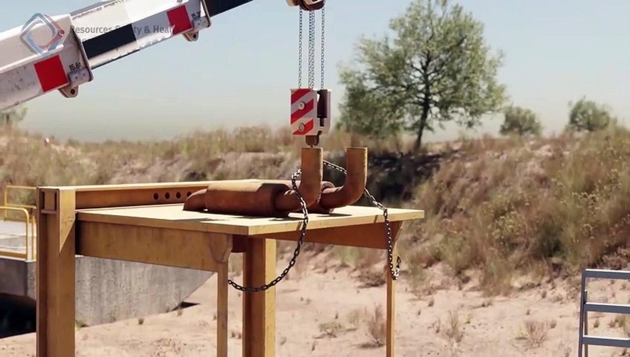 Leg Crush Lifting Injury Animation - video by Resources Safety and Health Queensland