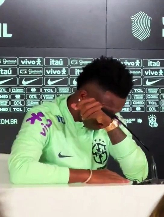 Vinicius Junior, Irkçı Saldırılar Karşısında Gözyaşlarına Engel Olamadı 😢