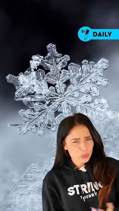 Sais-tu pourquoi les flocons de neige peuvent avoir plusieurs formes différentes ? @virginiehilssone te donne l’explication scientifique ❄️☃️️