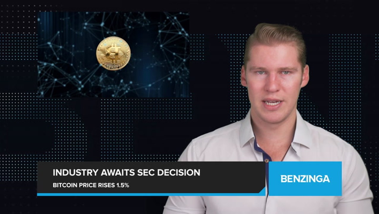 Bitcoin Surges 1.5% as U.S. Bitcoin ETF Approval Looms