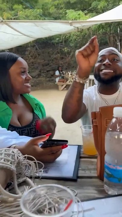L'escapade romantique de Davido et Chioma déclenche des réactions (VIDEO)
