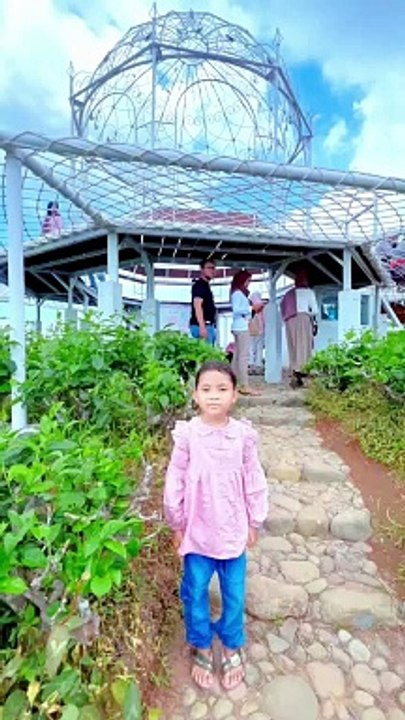 Si bocil naik rumah jaring diatas pegunungan #bocil #naik #jaring #pegunungan #vlog #funny #viral