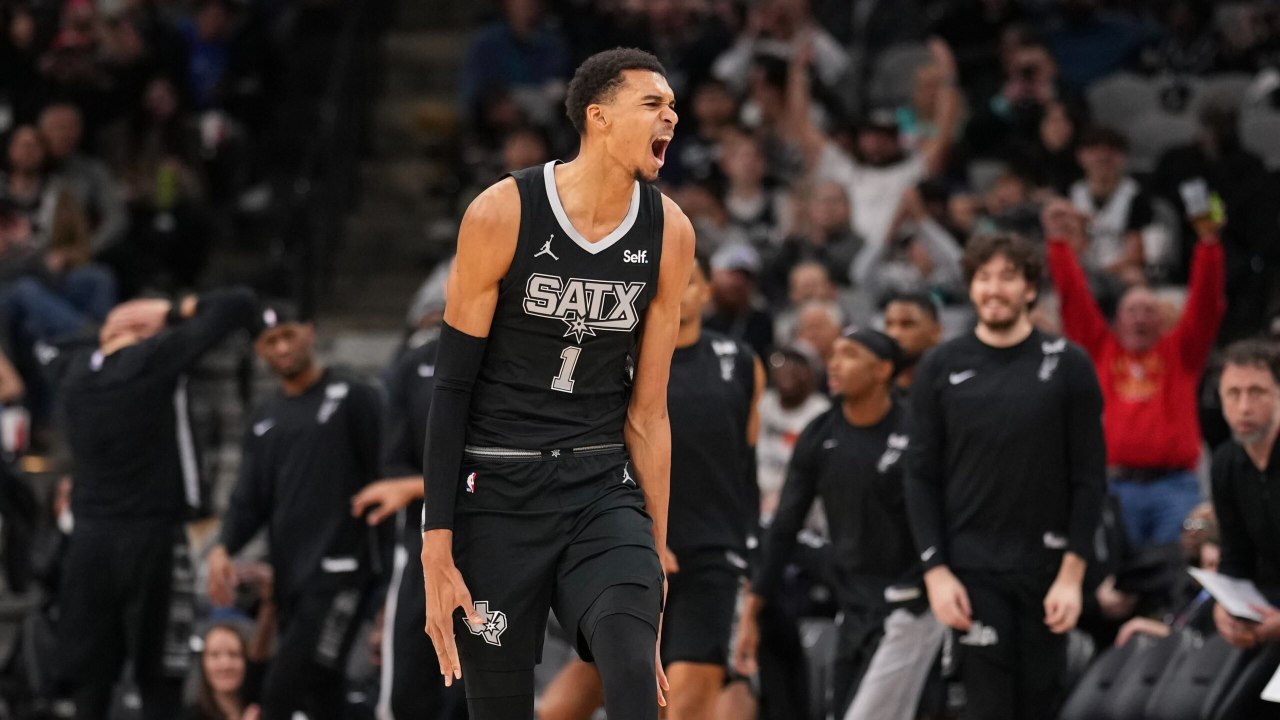 Play of the Day: Victor Wembanyama