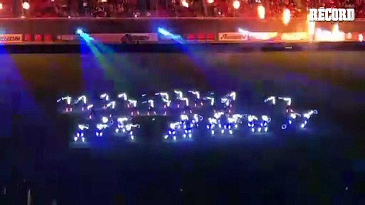 Show de medio tiempo en el Estadio Akron