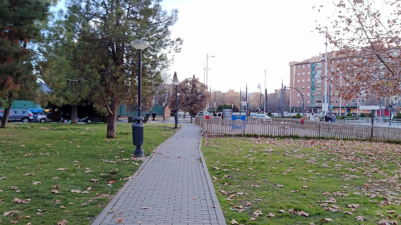 ROG Phone 8. 8K 24 FPS