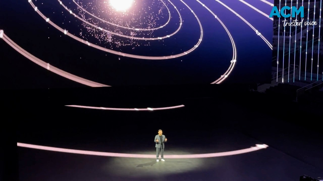 Samsung unveils first AI smartphone