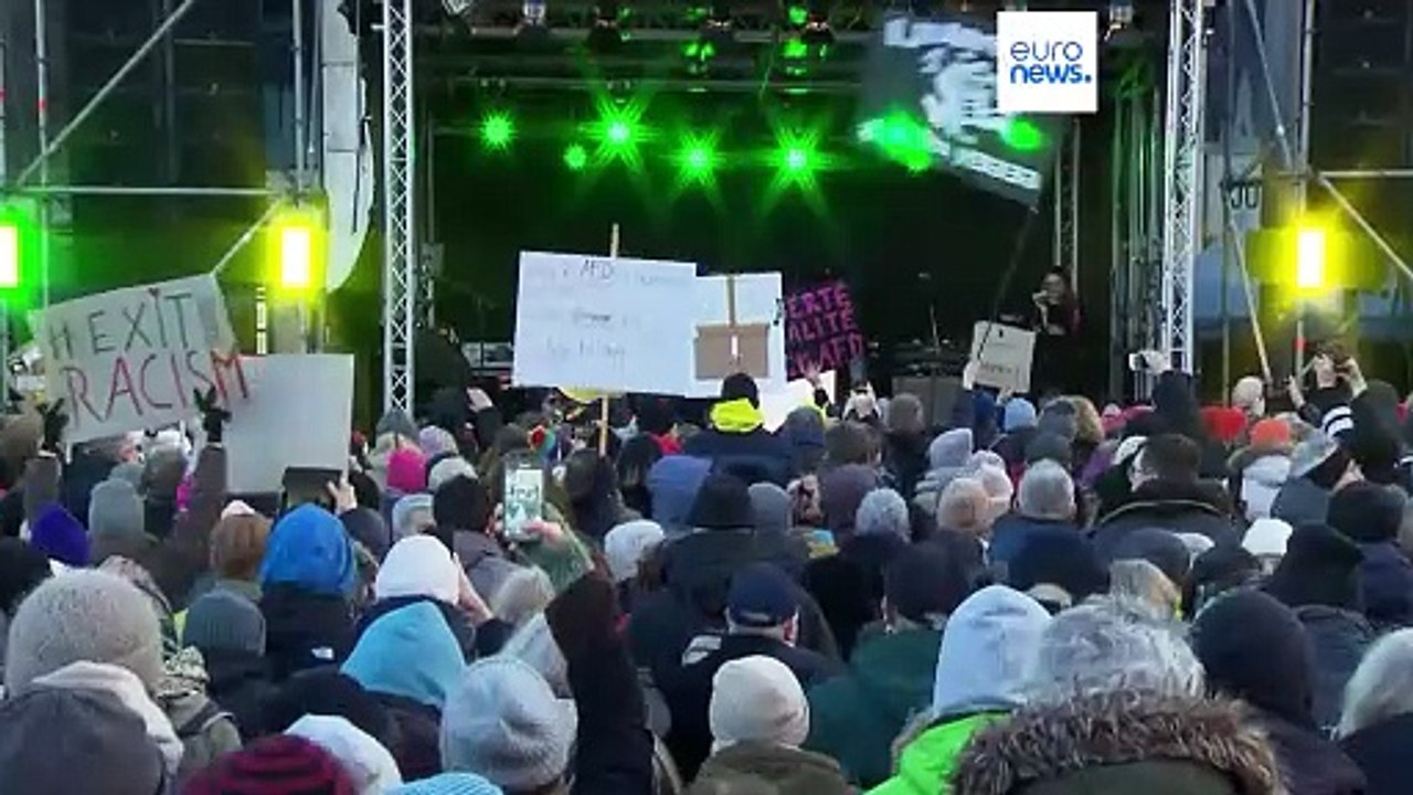 "Нет ультраправому экстремизму!" Многотысячная акция протеста прошла в Гамбурге