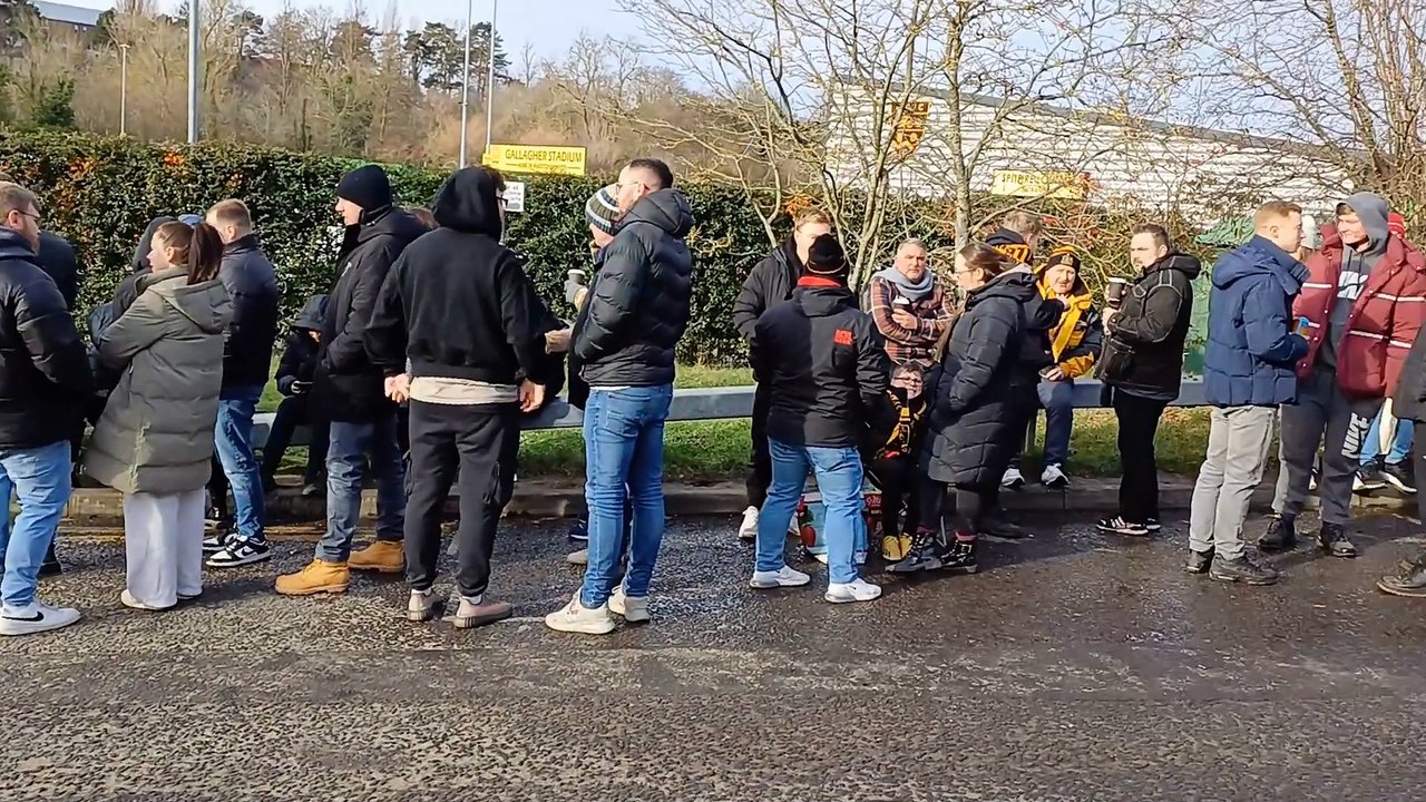 Maidstone FA Cup queues