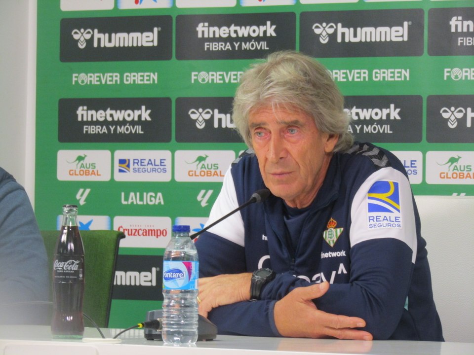 Pellegrini en rueda de prensa