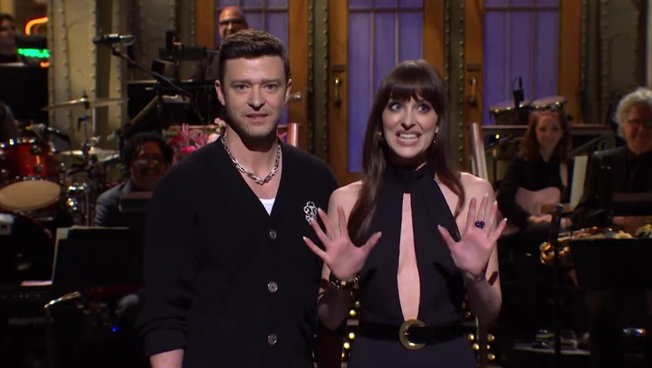 Dakota Johnson mocks Justin Timberlake’s ‘comeback’ during SNL monologue