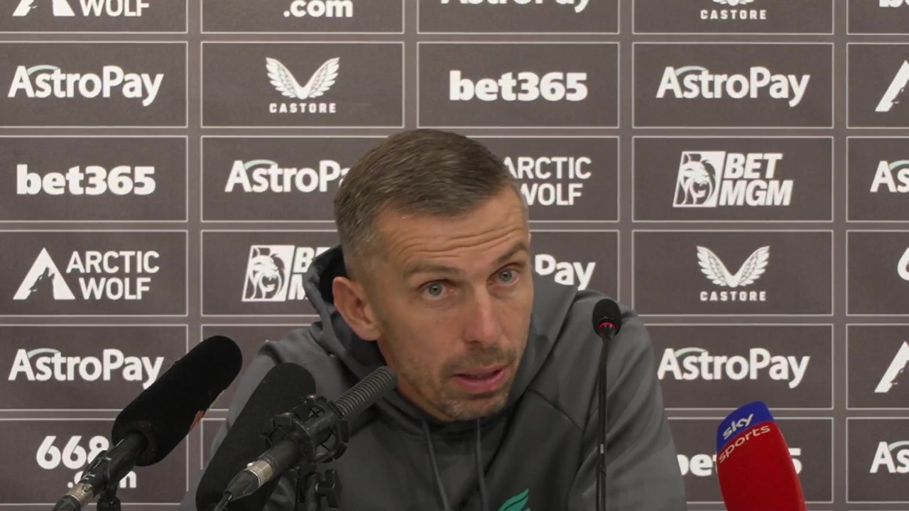 Wolves Boss O'Neill Predicts Challenging Match Against Chelsea ⚽