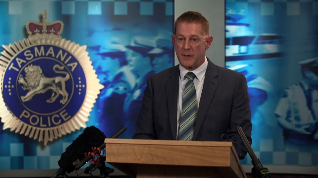 Police investigate theory man was pushed during robbery