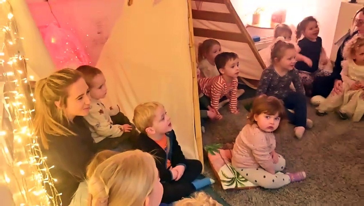 BRAD FITT STORYTIME.