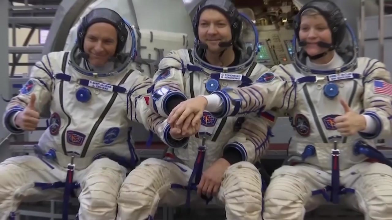 "우주에서 878일" 러 우주인 누적 체류시간 세계기록 경신 / YTN