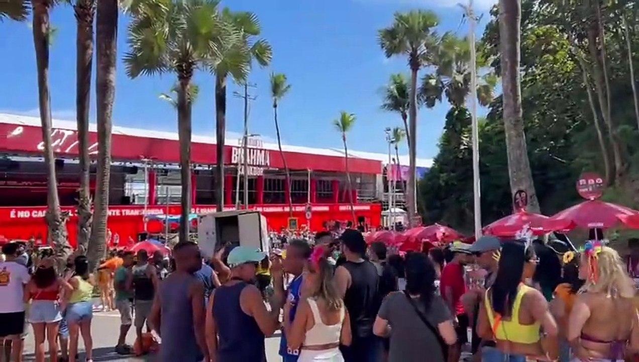 Movimentação intensa de foliões para acompanhar o Furdunço