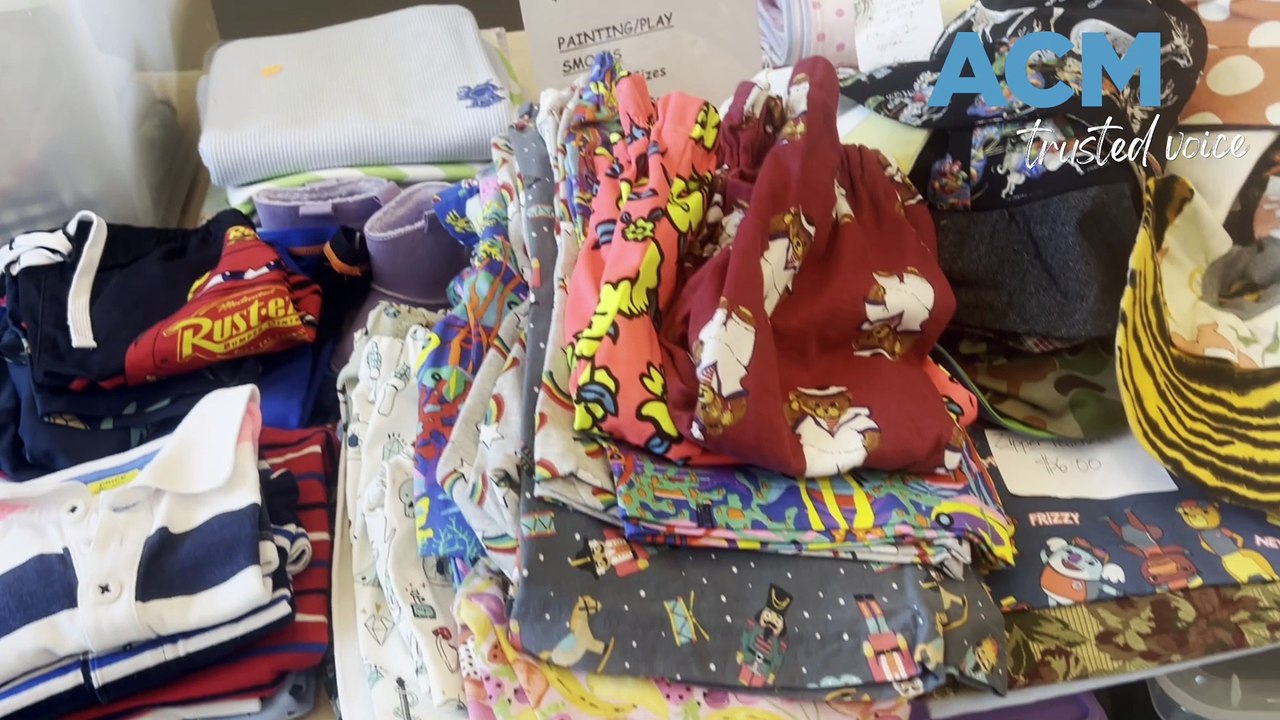 Bathurst Hospital Auxiliary monthly market table