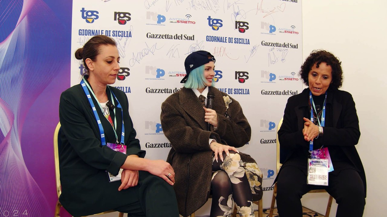 Sanremo 2024: Rose Villain "spara" sul palco dell'Ariston con la sua "Click boom"