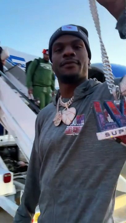 Rashee Rice shows off Super Bowl chain