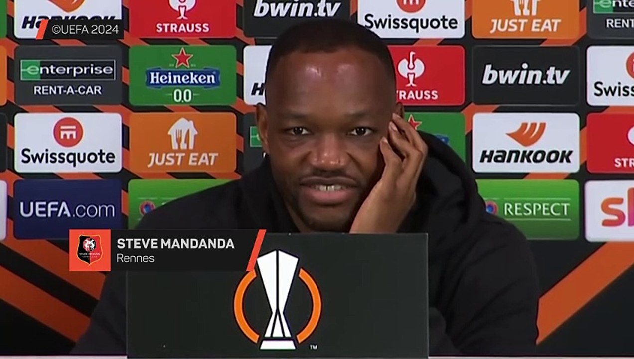 Mandanda : "Mike Maignan fait partie des meilleurs gardiens au monde”