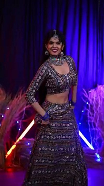 Hindi Song Dance | Bollywood Short Video 🎶