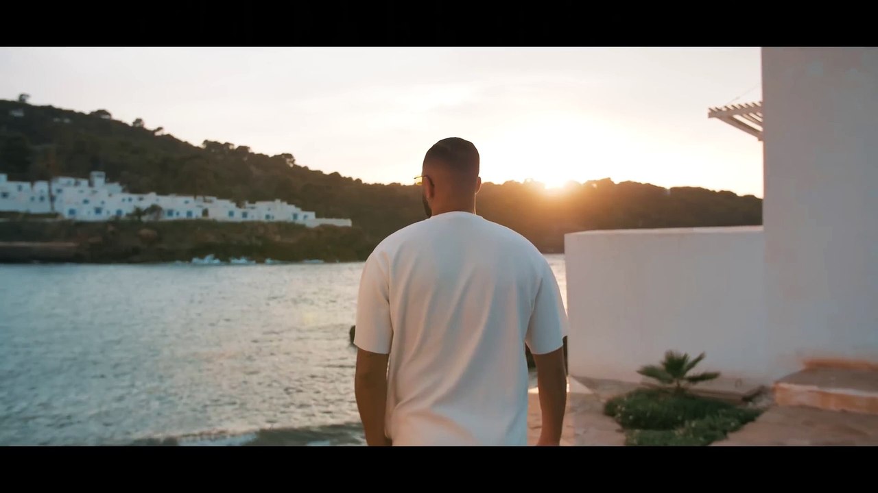 Numidia Lezoul - Bébé d'amour (Clip Officiel)