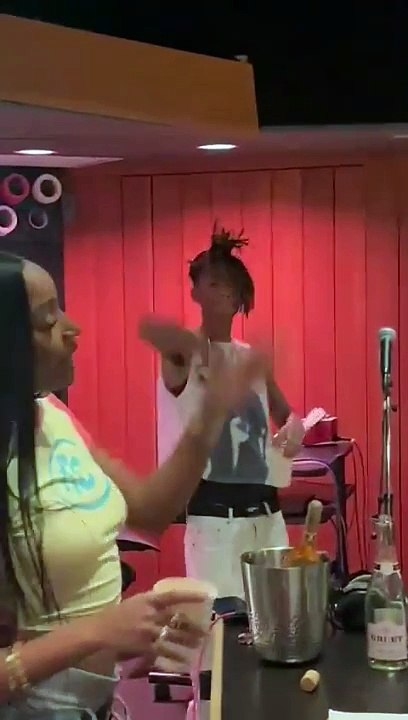 Ayra Starr : Jaden Smith tombe amoureux de son titre "Commas" (VIDEO)