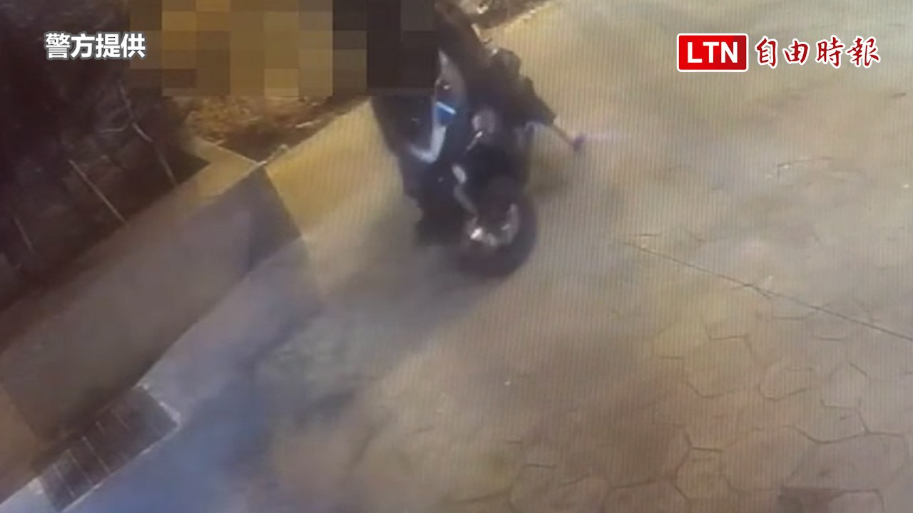 台中男偷機車「雙腳嚕」滑行 被逮辯稱「只想請人載我回去」(警方提供）