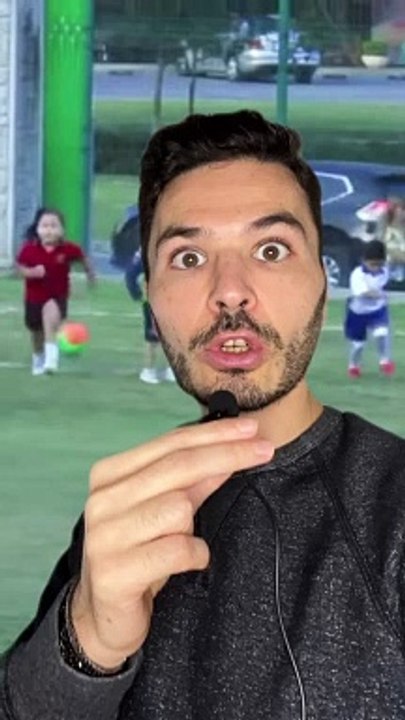 MESSI MARQUE 1 BUT À LA CRISTIANO 