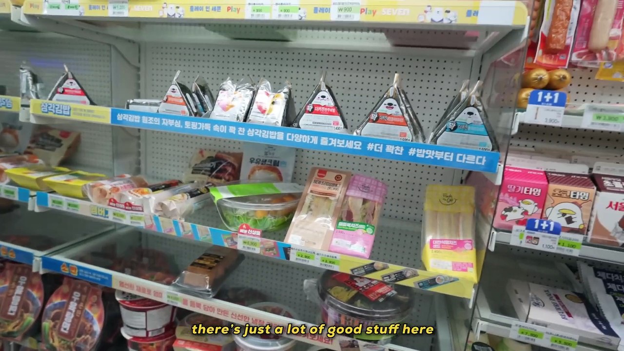 Eating Korean Convenience Store Food For 24 Hours ��