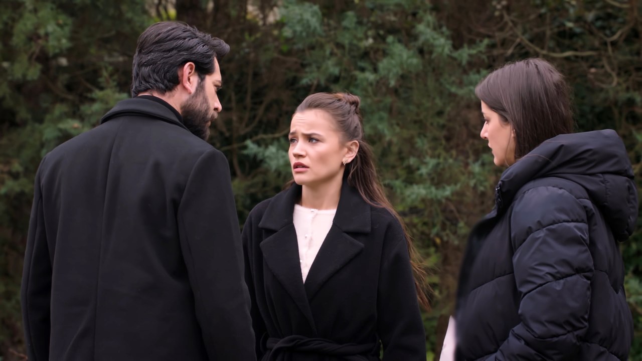 Kan Çiçekleri Dizisi 259. Bölüm İzle - 23 Şubat Cuma