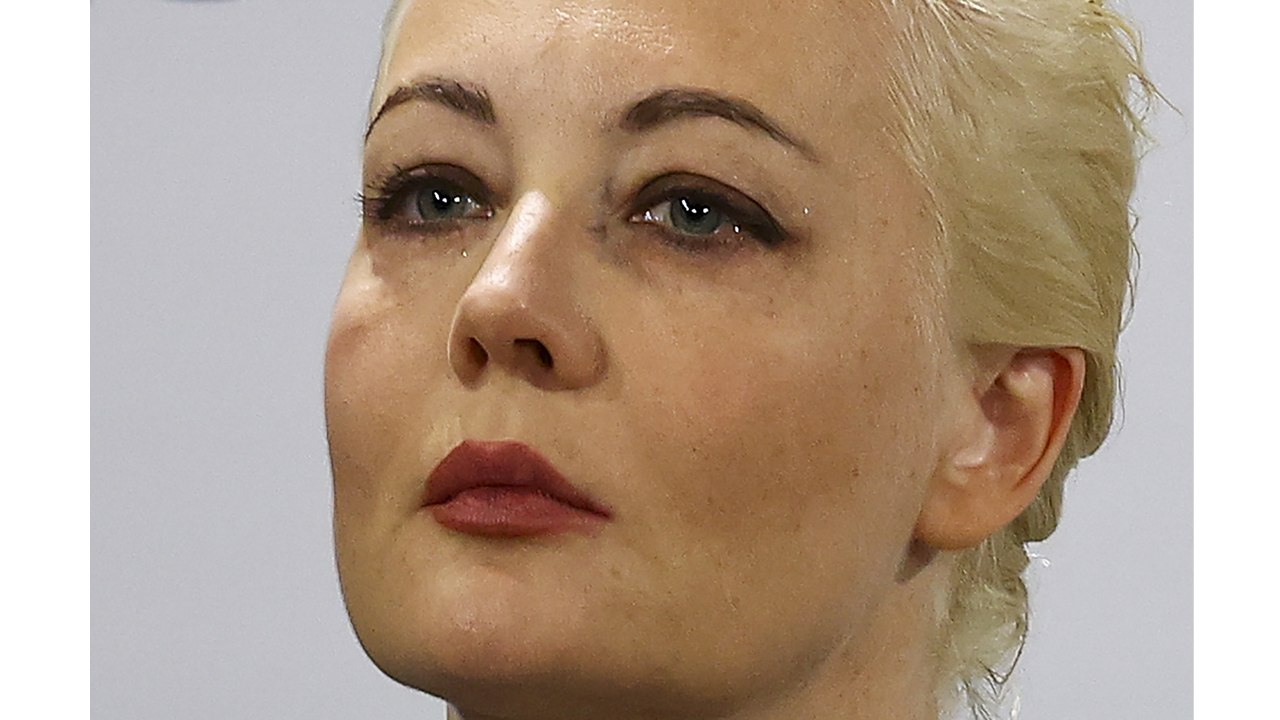 나발니 부인 "푸틴, 남편 살아서도 죽어서도 고문" / YTN