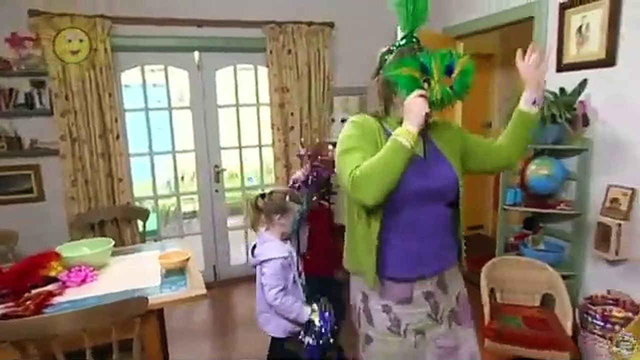 Cbeebies Me Too I Want To See The Parade 1x4...mp4